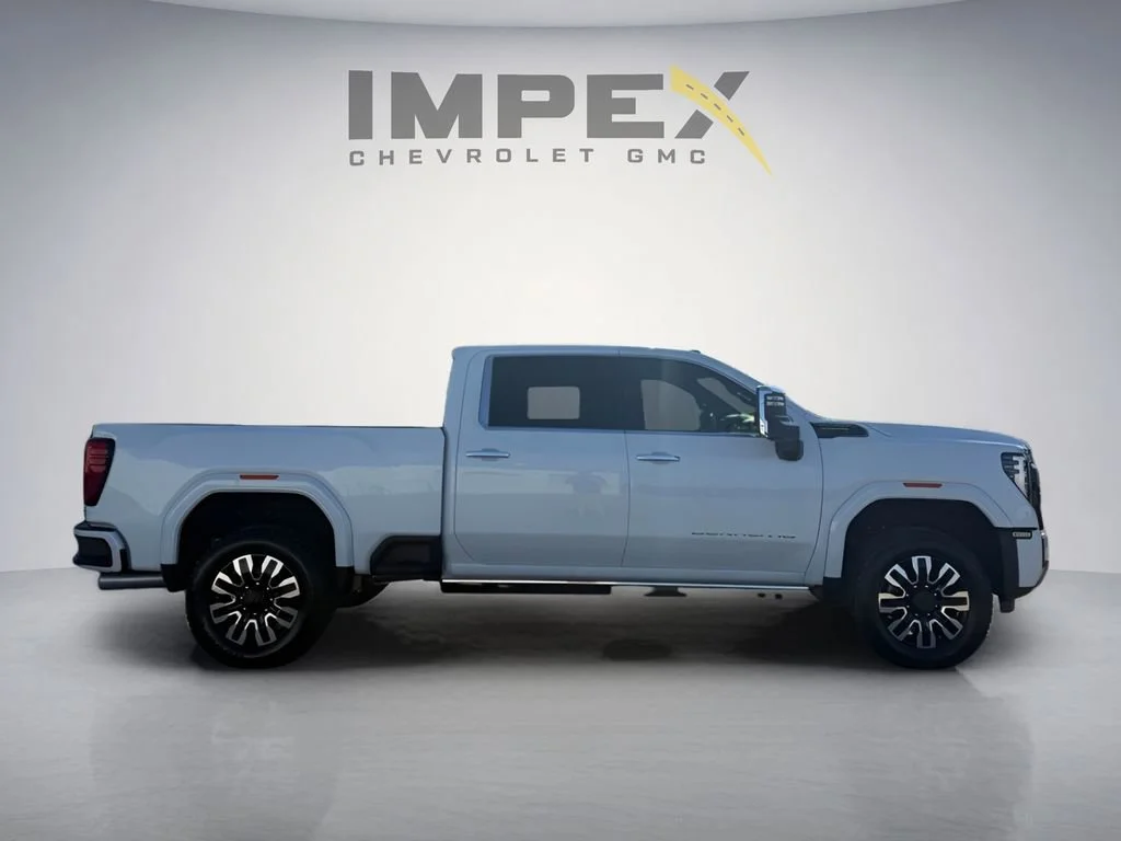 New 2026 Glacier White Tricoat GMC Denali Ultimate image 7