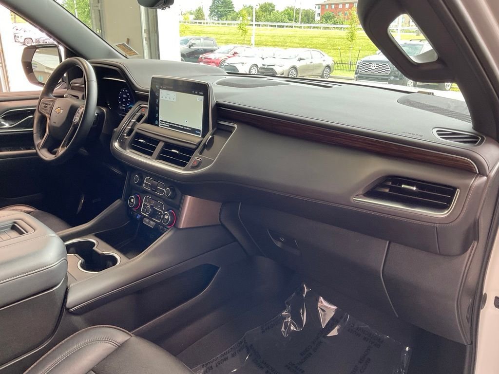 Used 2024 Beige Chevrolet High Country image 18