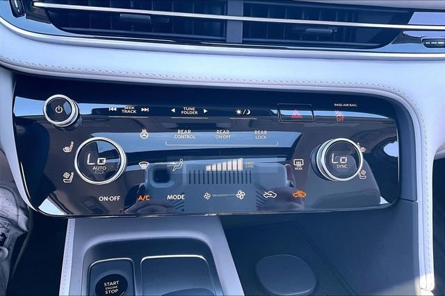 2027 INFINITI QX60 LUXE - Photo 32