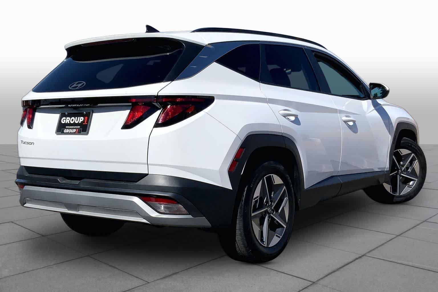 Used 2025 Serenity White Pearl Hyundai SEL image 13