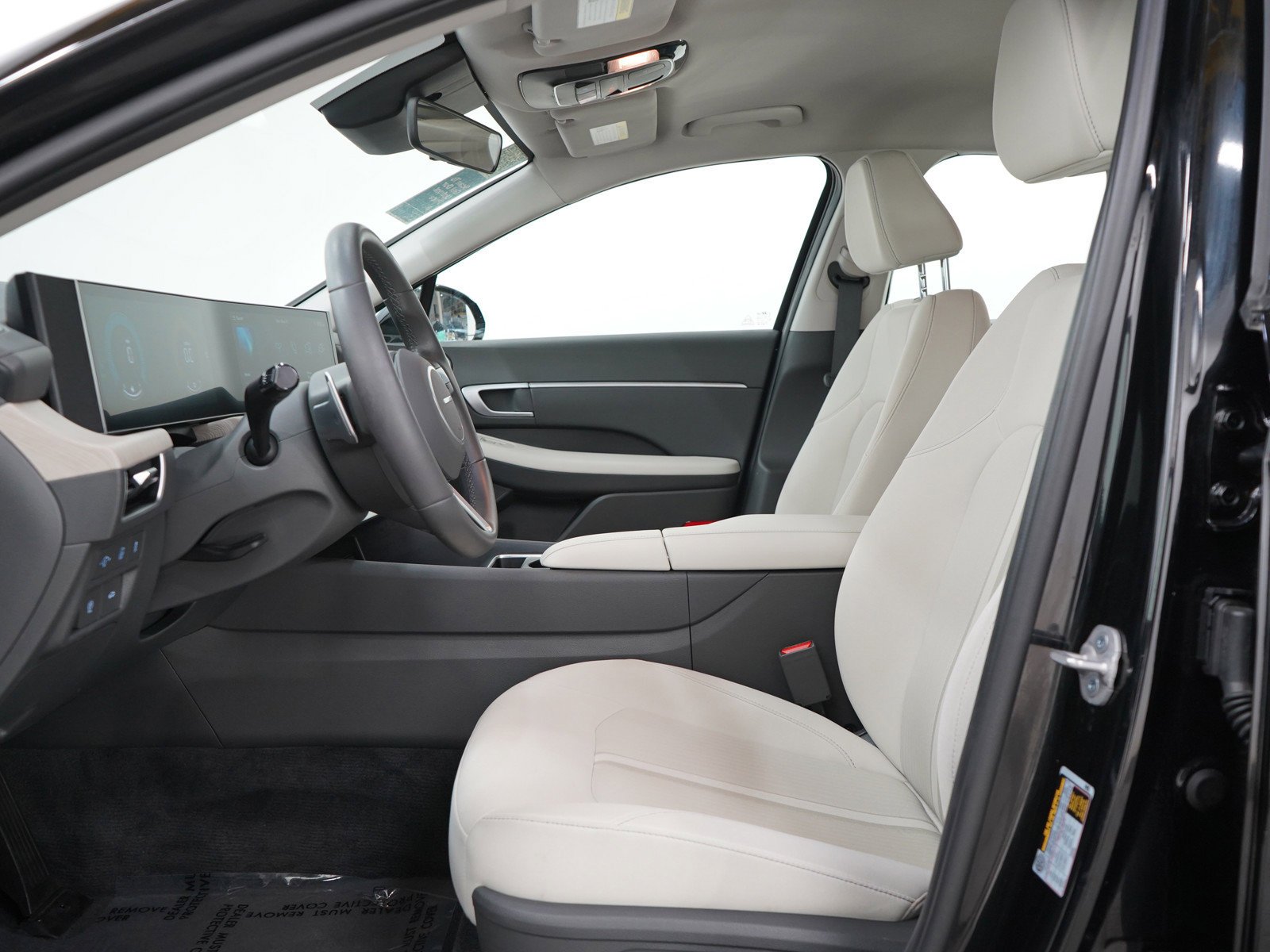2025 Hyundai Sonata Hybrid SEL - Photo 21
