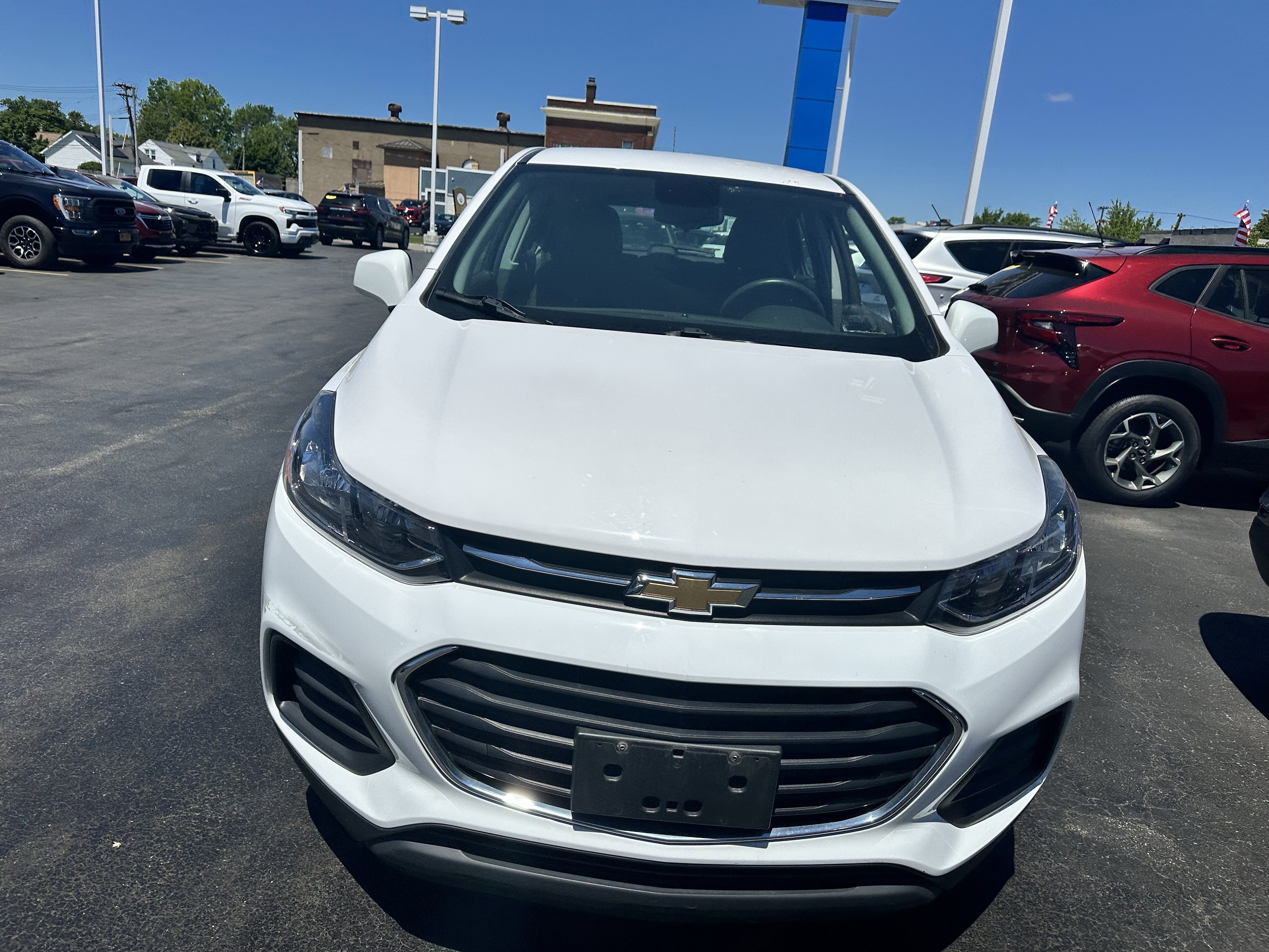 Used 2018 Chevrolet Trax LS with VIN 3GNCJKSB3JL330506 for sale in Kenmore, NY