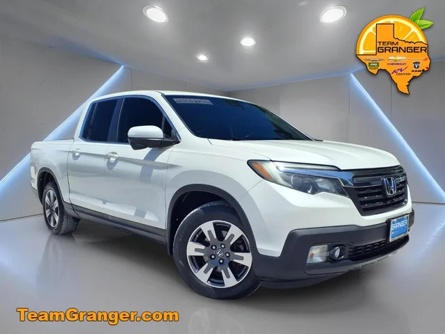Pre-Owned 2017 Honda Ridgeline RTL-T FWD 4D Crew Cab