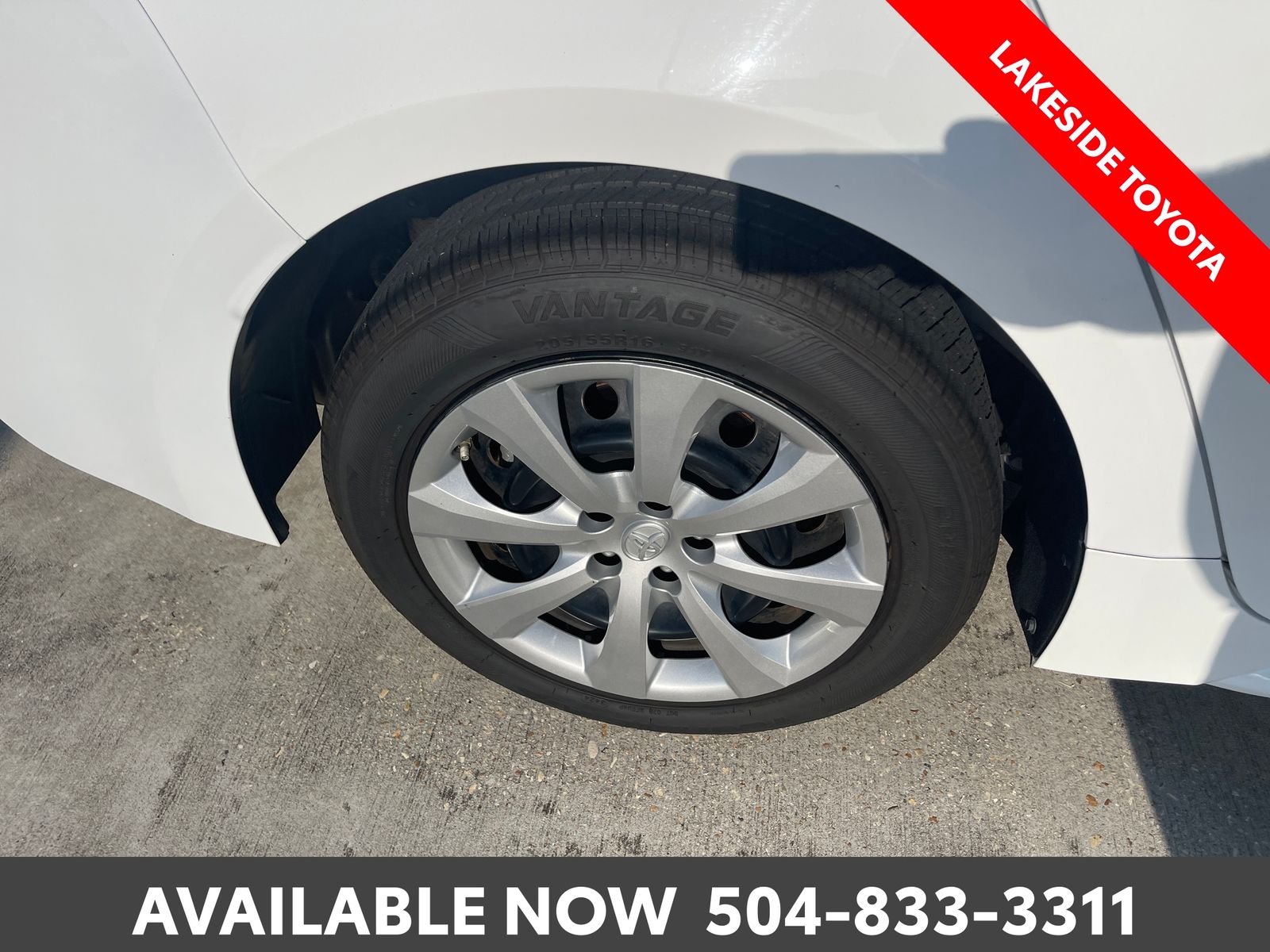 Used 2023 White Toyota LE image 11