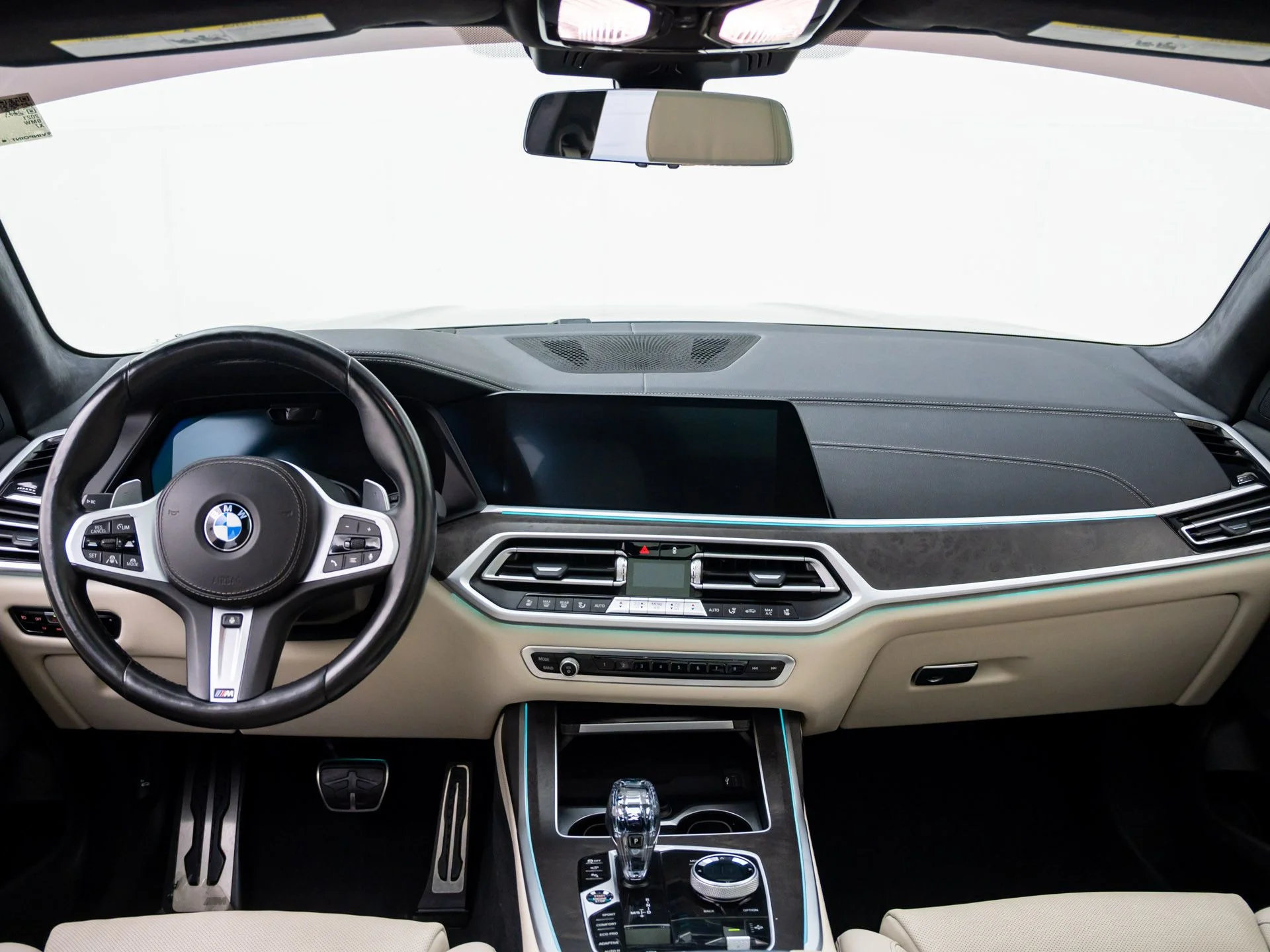 Used 2021 Black BMW xDrive40i image 11