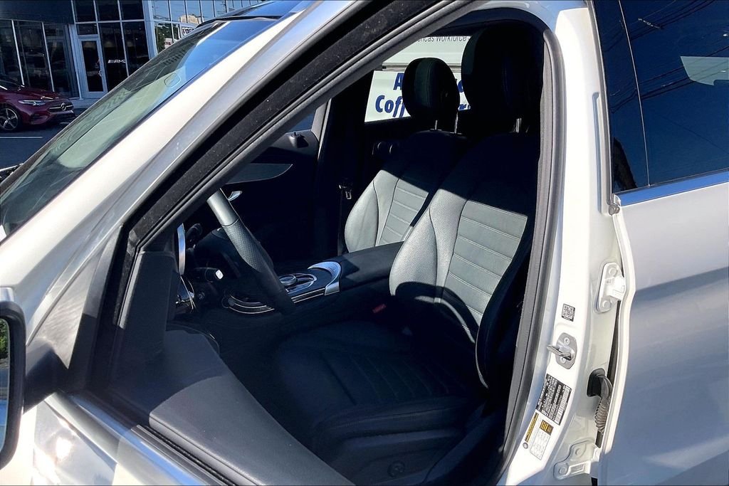 2019 Mercedes-Benz GLC GLC300 - Photo 17