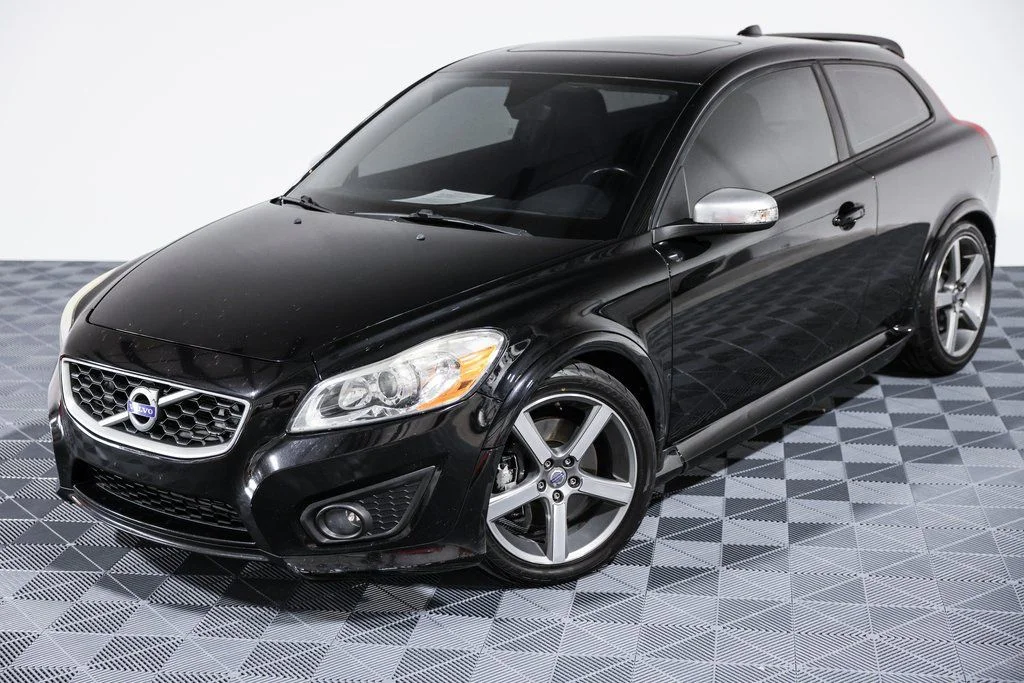 Used 2011 Black Volvo T5 R-Design image 11