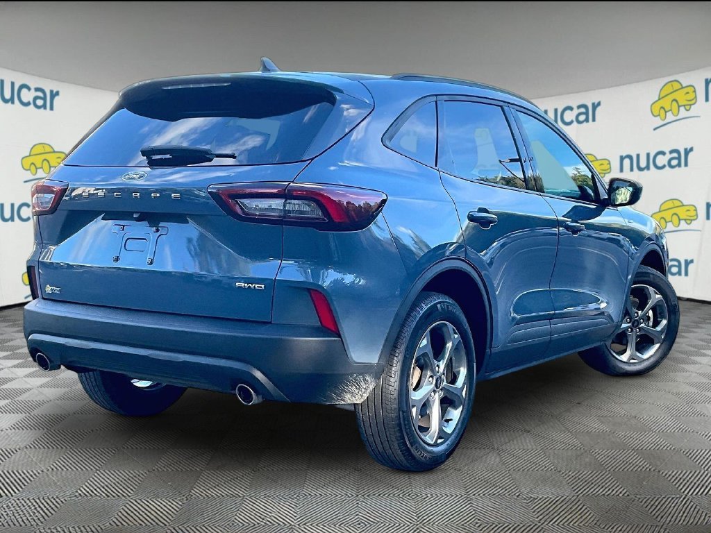 Used 2025 Vapor Blue Ford ST-Line Select image 6