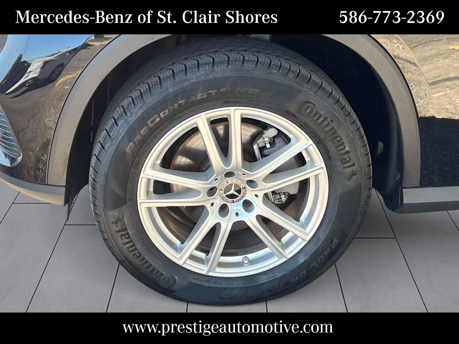 Certified Used 2023 Black Mercedes-Benz GLC 300 image 11