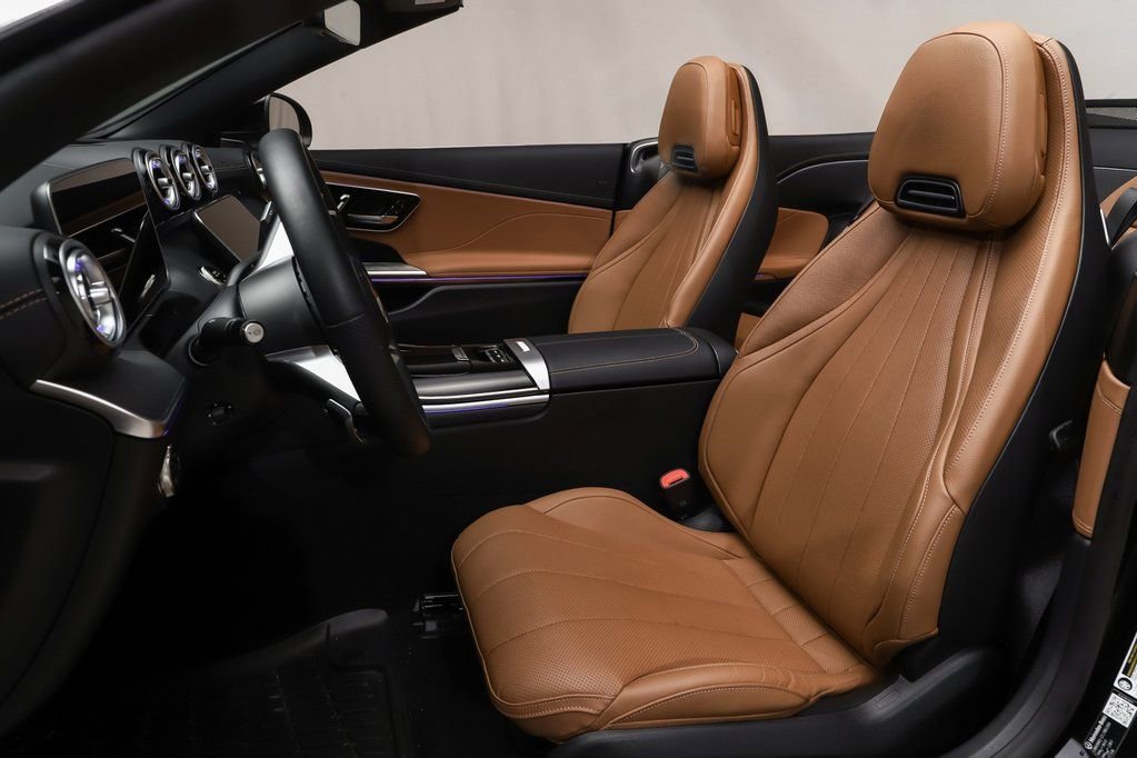 New 2026 Black Mercedes-Benz CLE 300 image 18