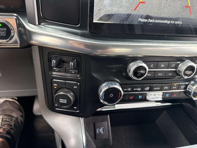 Used 2023 Oxford White Ford Lariat image 30