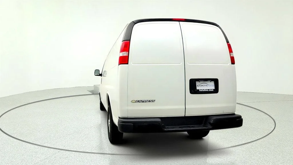Used 2024 Summit White Chevrolet RWD 3500 155
