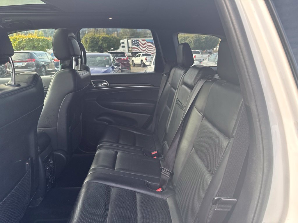 Used 2019 White/off-white Jeep Limited image 6