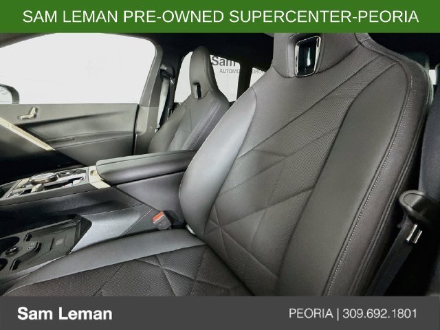 Used 2025 Gray BMW xDrive50 image 22