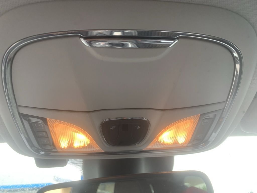 Used 2020 Light Brownstone Pearlcoat Jeep Latitude Plus image 23