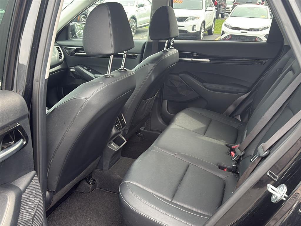 Used 2024 Fusion Black Kia SX image 9