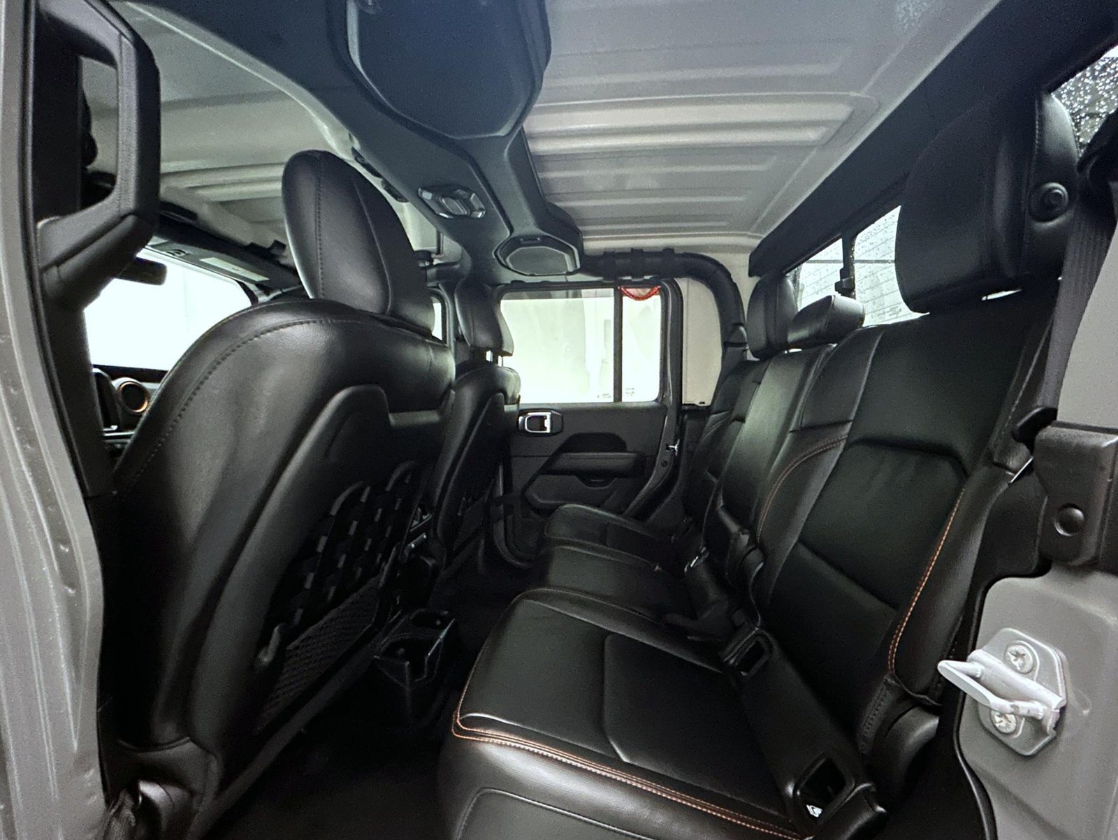 Used 2023 Gray Jeep Mojave image 19