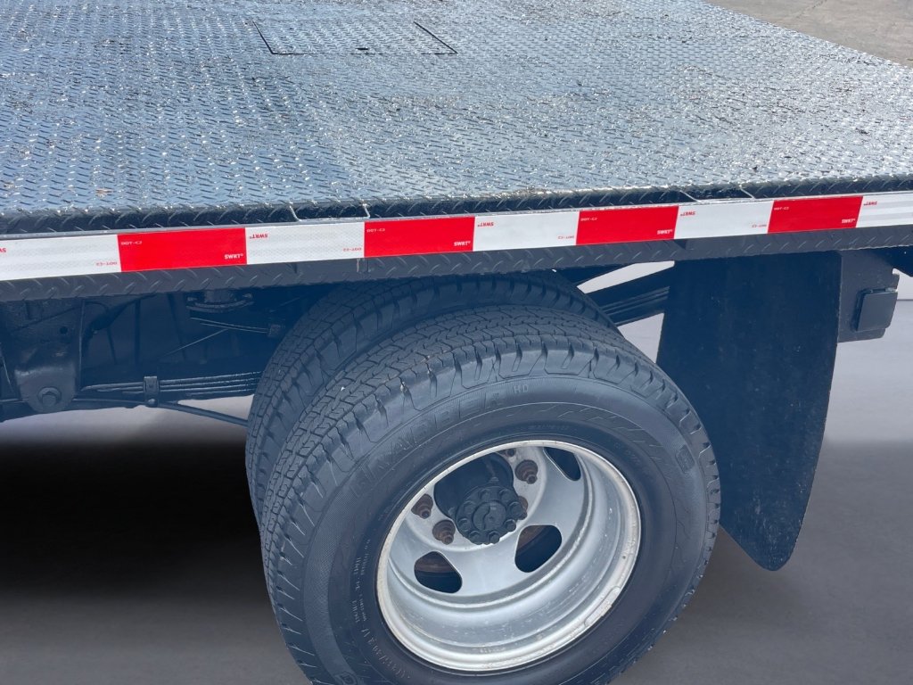 Used 2016 Summit White Chevrolet Work Truck image 20