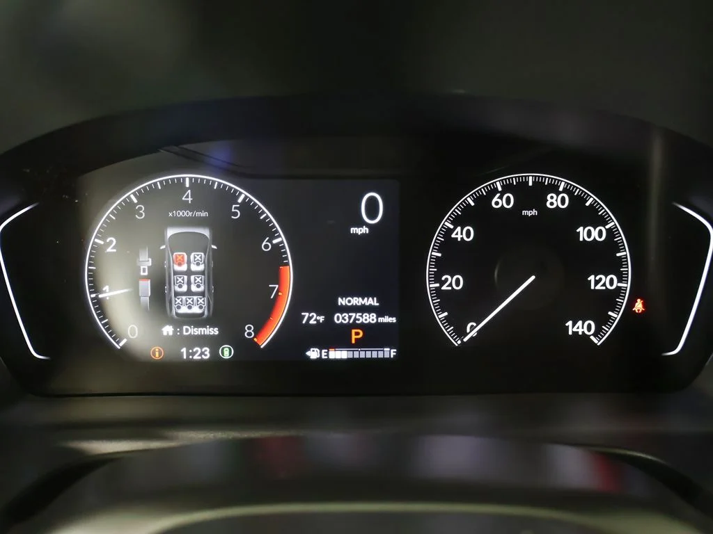 Used 2023 White Honda EX-L image 43