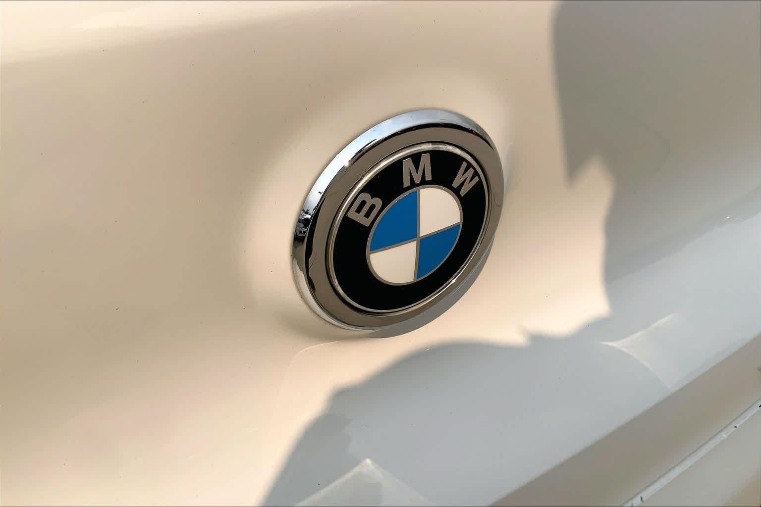 Used 2018 Alpine White BMW sDrive28i image 10