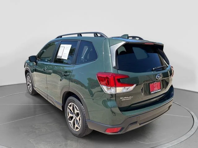 Used 2023 Green Subaru Premium image 6