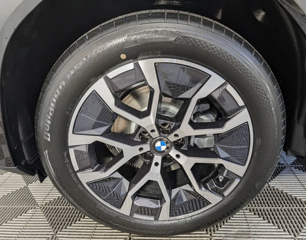 New 2026 Black Sapphire Metallic BMW 30 xDrive image 10
