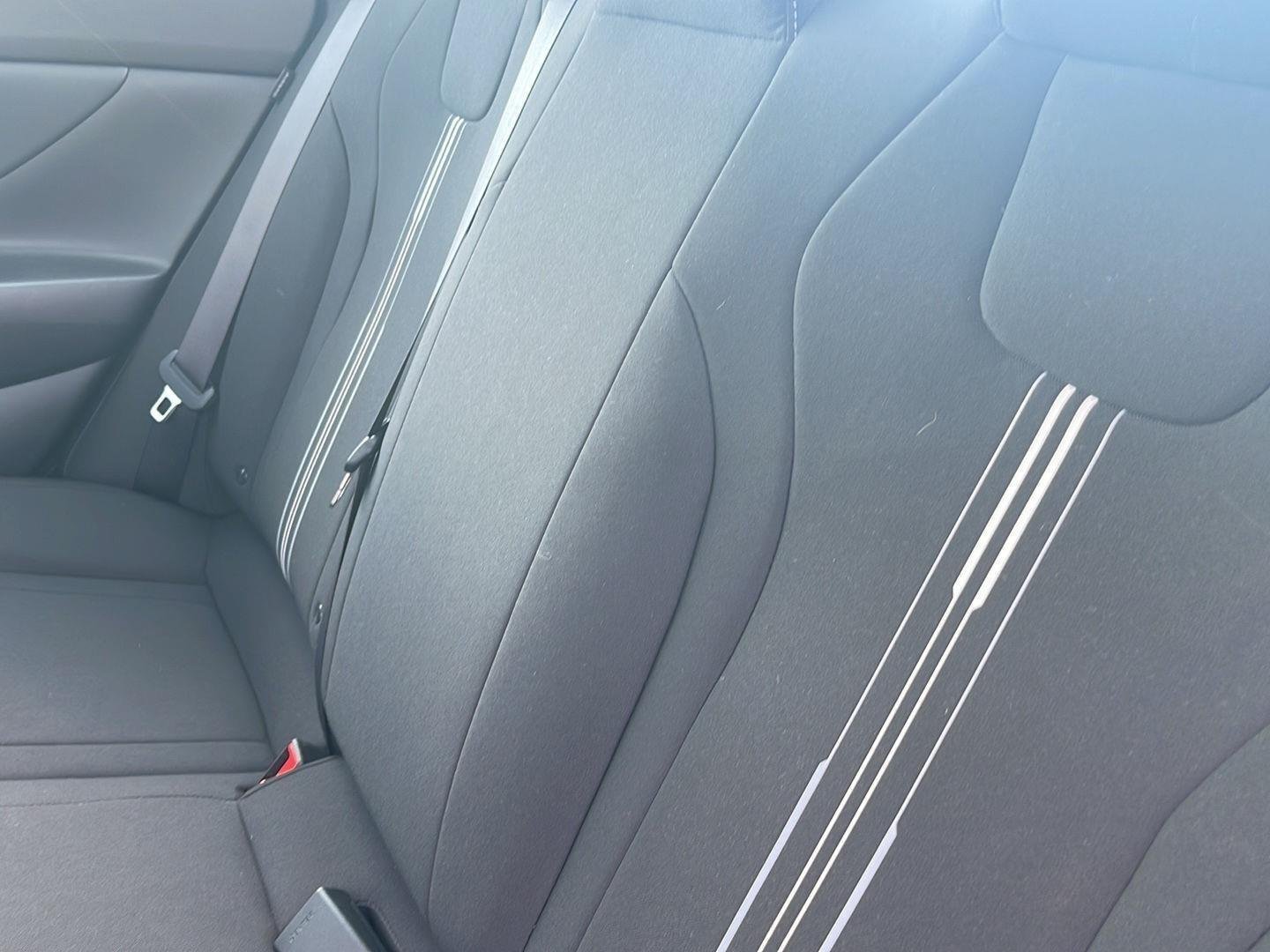 Used 2025 Abyss Black Hyundai SEL Sport image 19