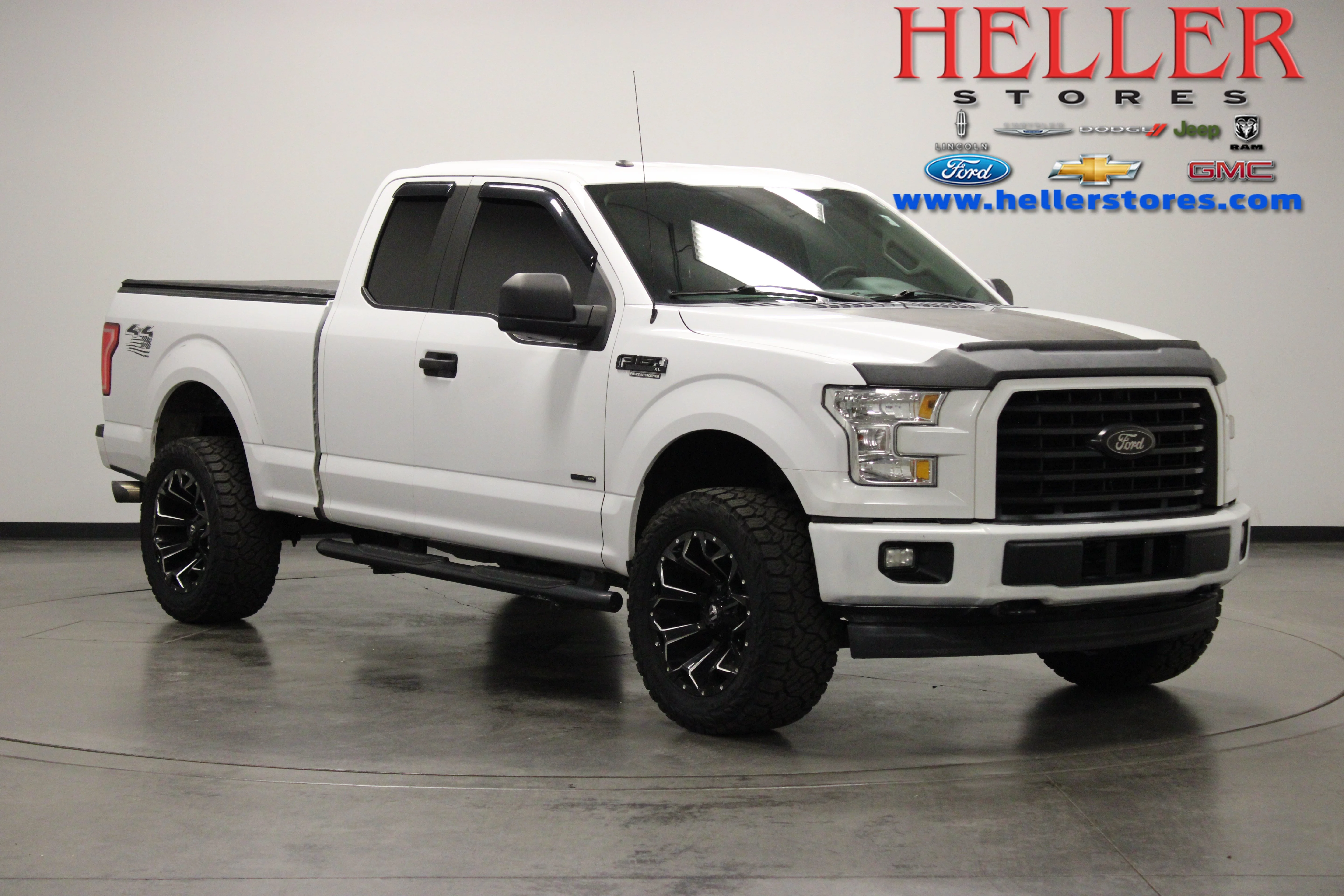 Used 2017 Oxford White Ford XL image 1