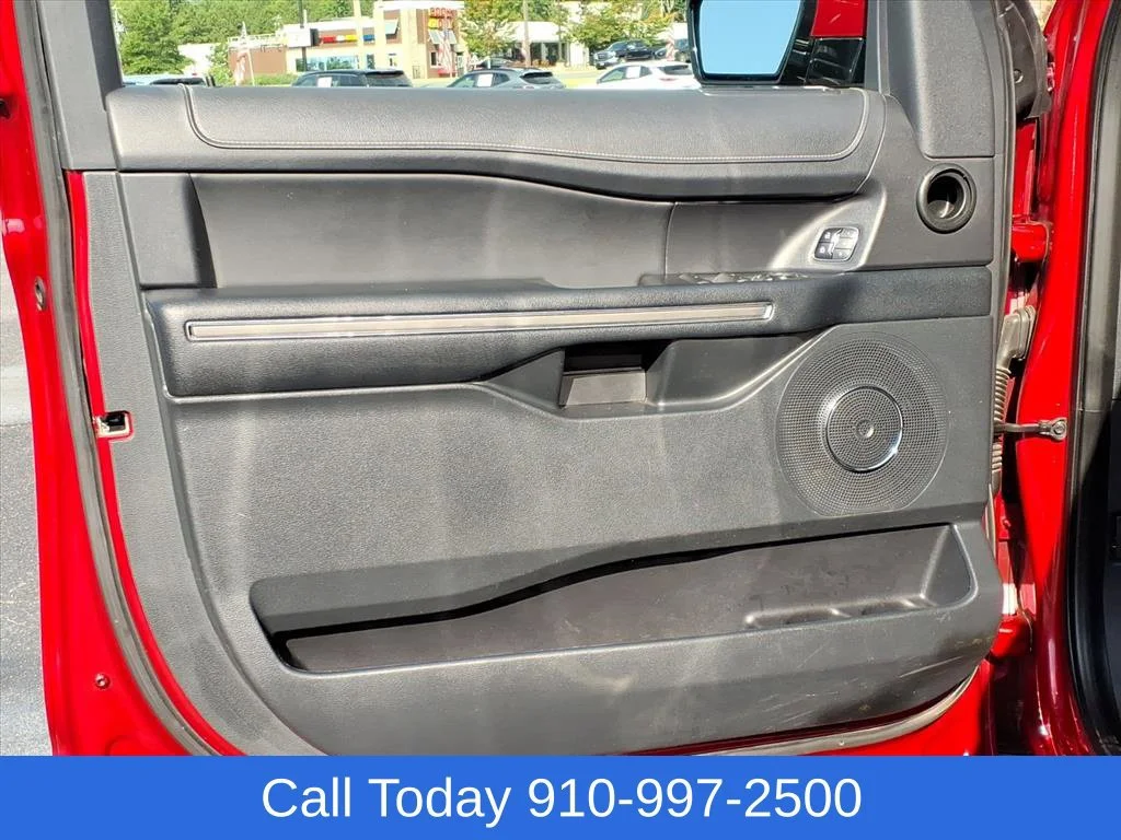 Used 2022 Red Ford XLT image 11