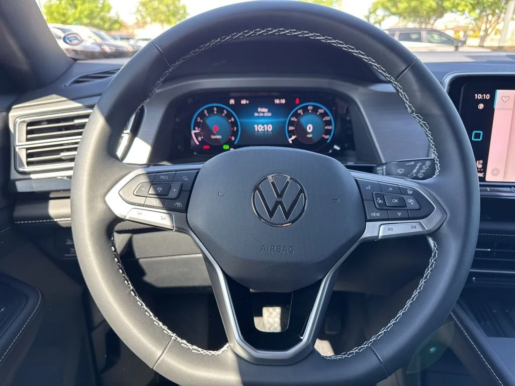 New 2026 Black Volkswagen 2.0T SE image 32