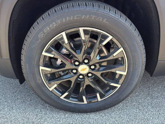 New 2026 Sterling Gray Metallic Chevrolet LT image 19