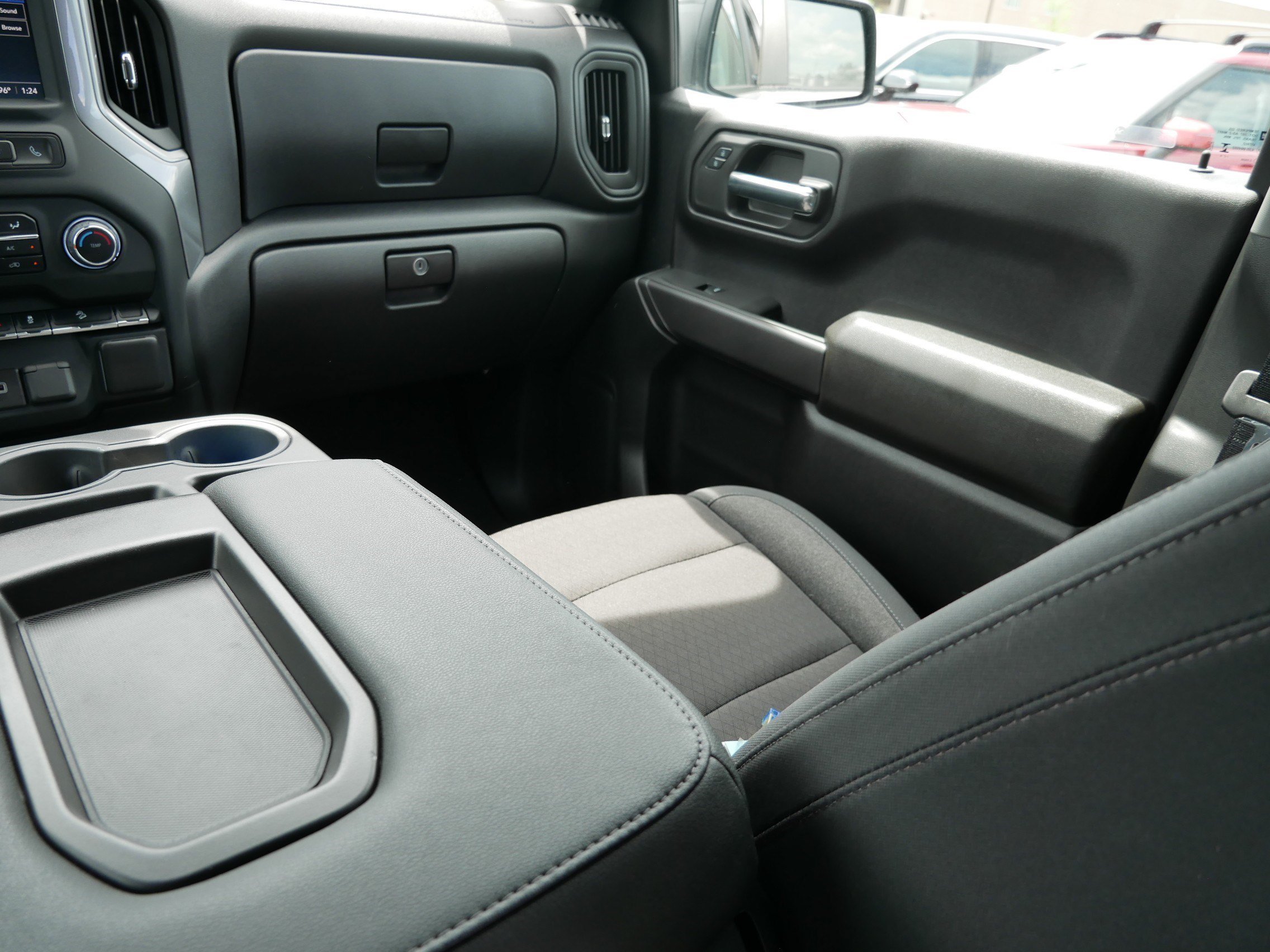2024 Chevrolet Silverado 1500 Custom - Photo 11