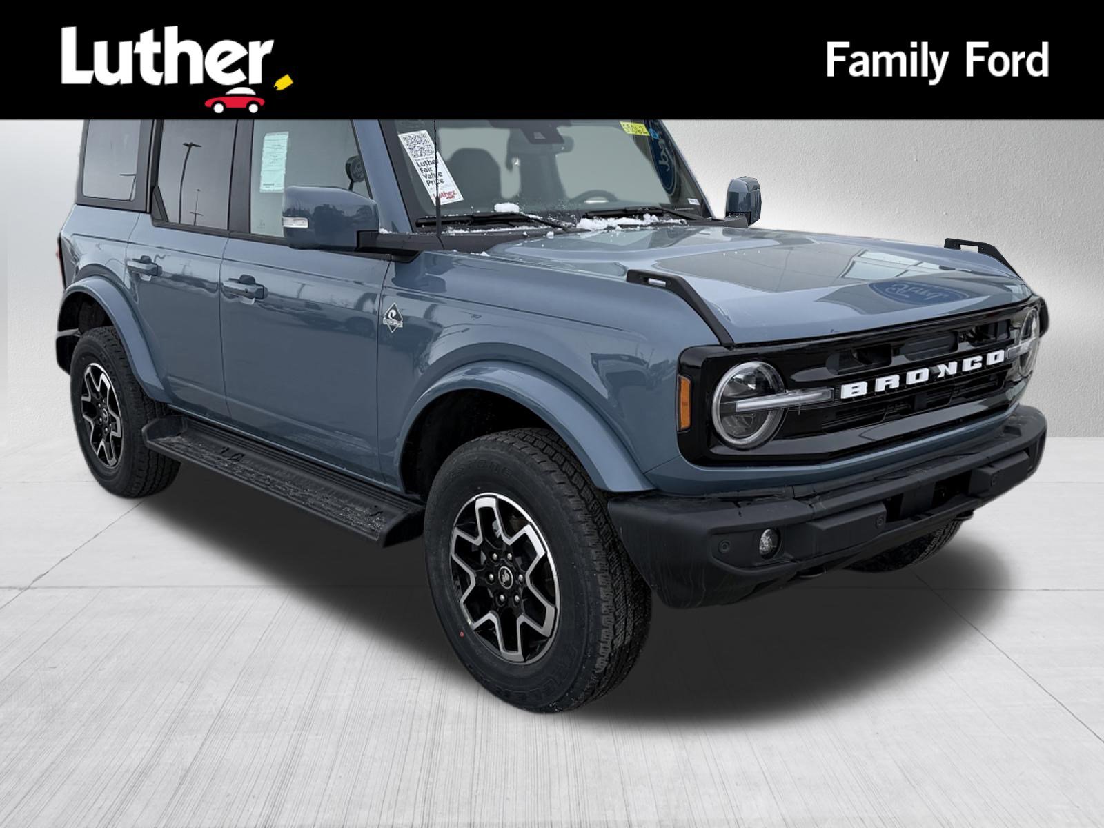 2025 Ford Bronco Outer Banks 4x4's photo