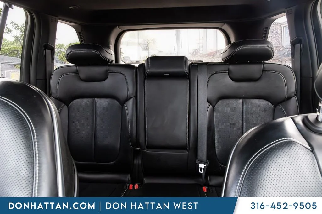 Used 2023 Gray Jeep Overland 4xe image 15