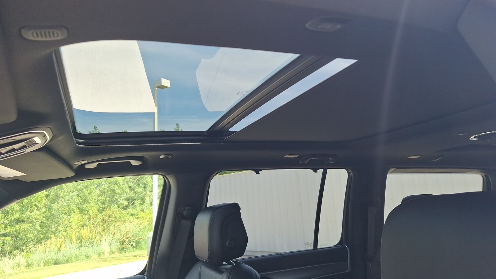 New 2026 Steel Blue Exterior Paint Jeep Limited Reserve image 29