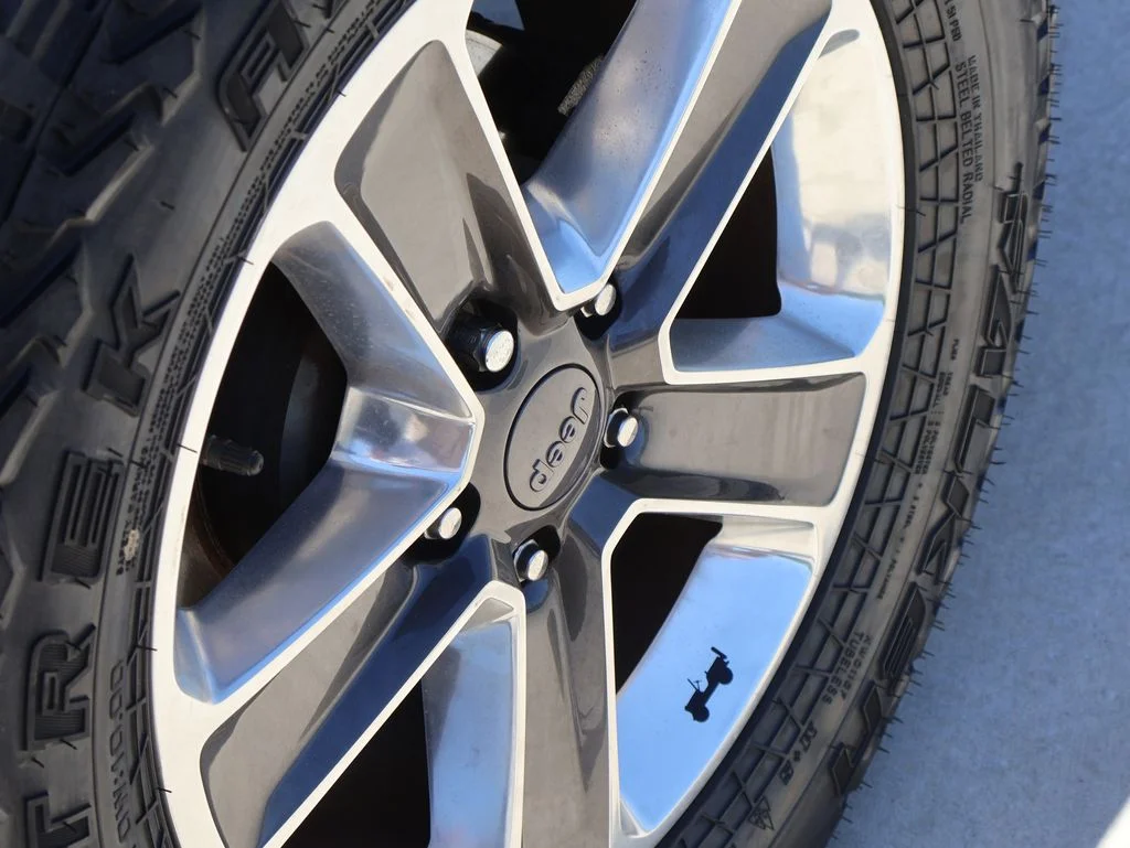 Used 2017 White Jeep Sport image 31