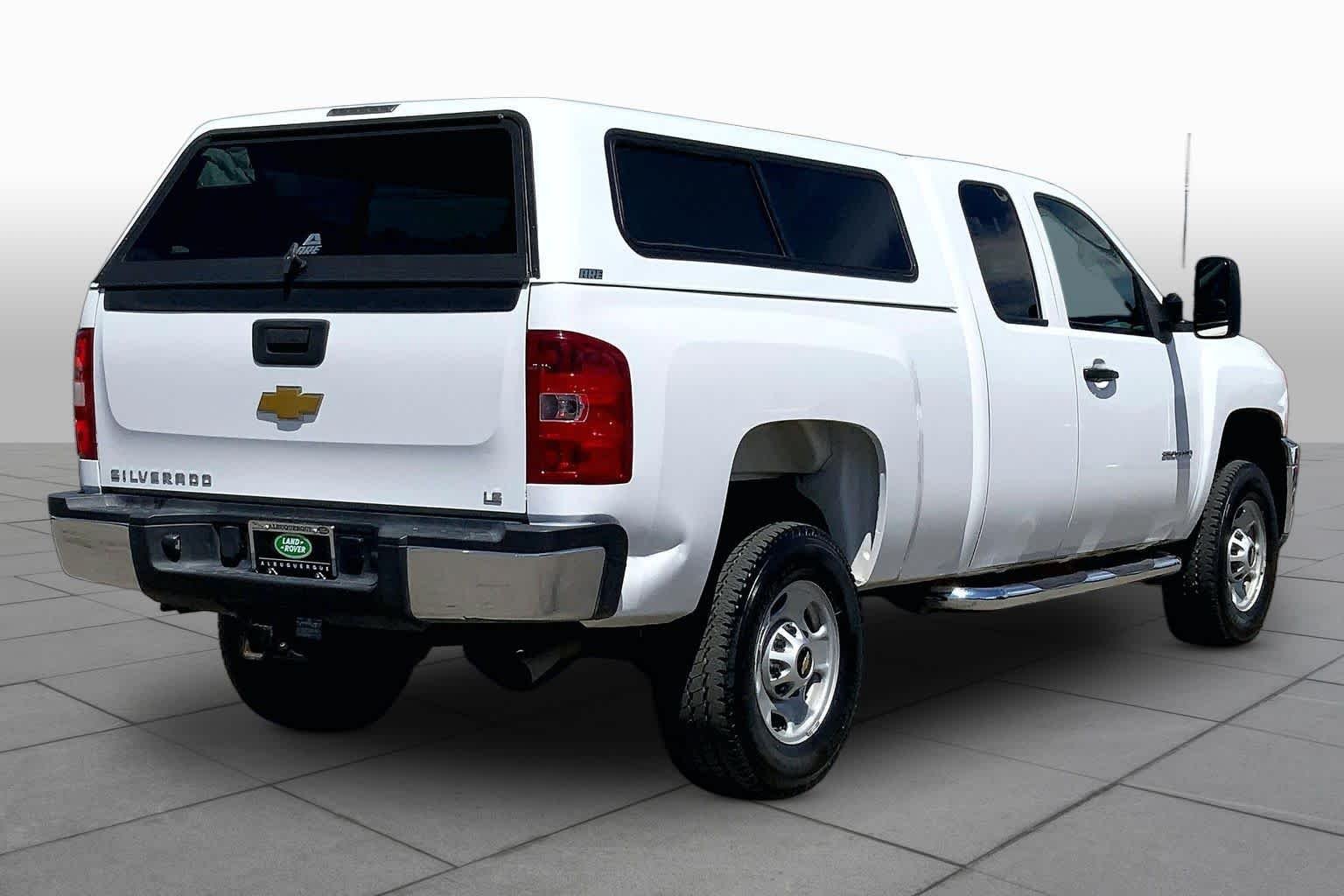 Used 2013 Summit White Chevrolet Work Truck image 12