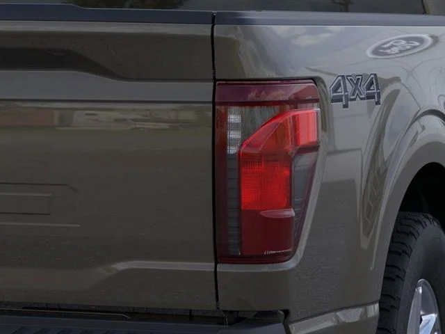 New 2026 Marsh Gray Ford XLT image 21