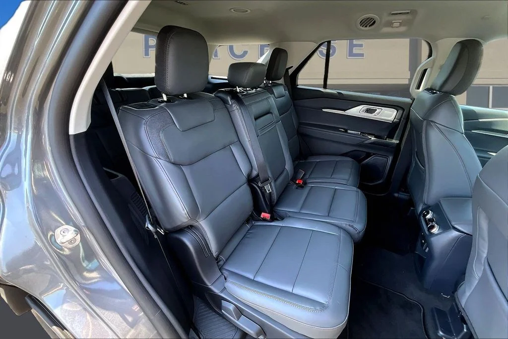 New 2026 Carbonized Gray Metallic Ford Active image 10