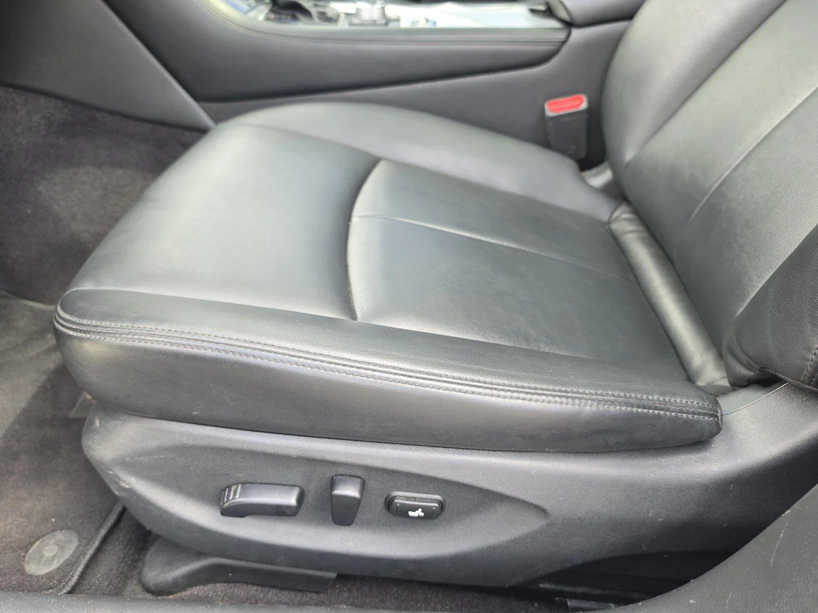 Used 2020 Pure White INFINITI 3.0t LUXE image 19