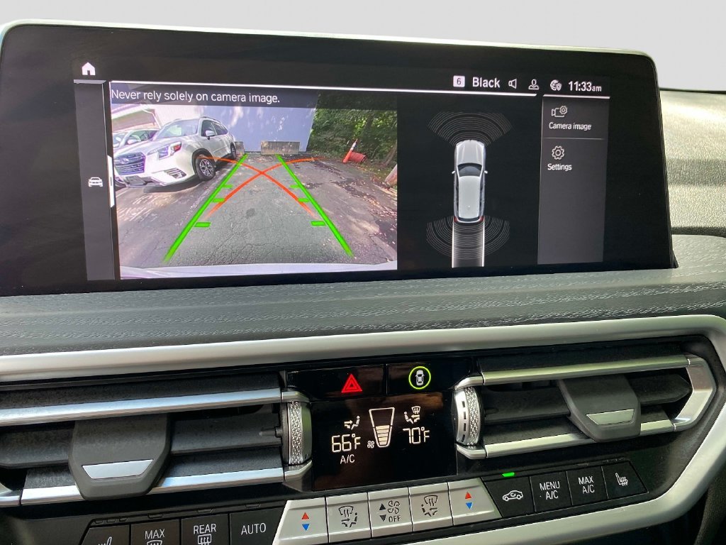 Used 2024 White BMW xDrive30i image 17