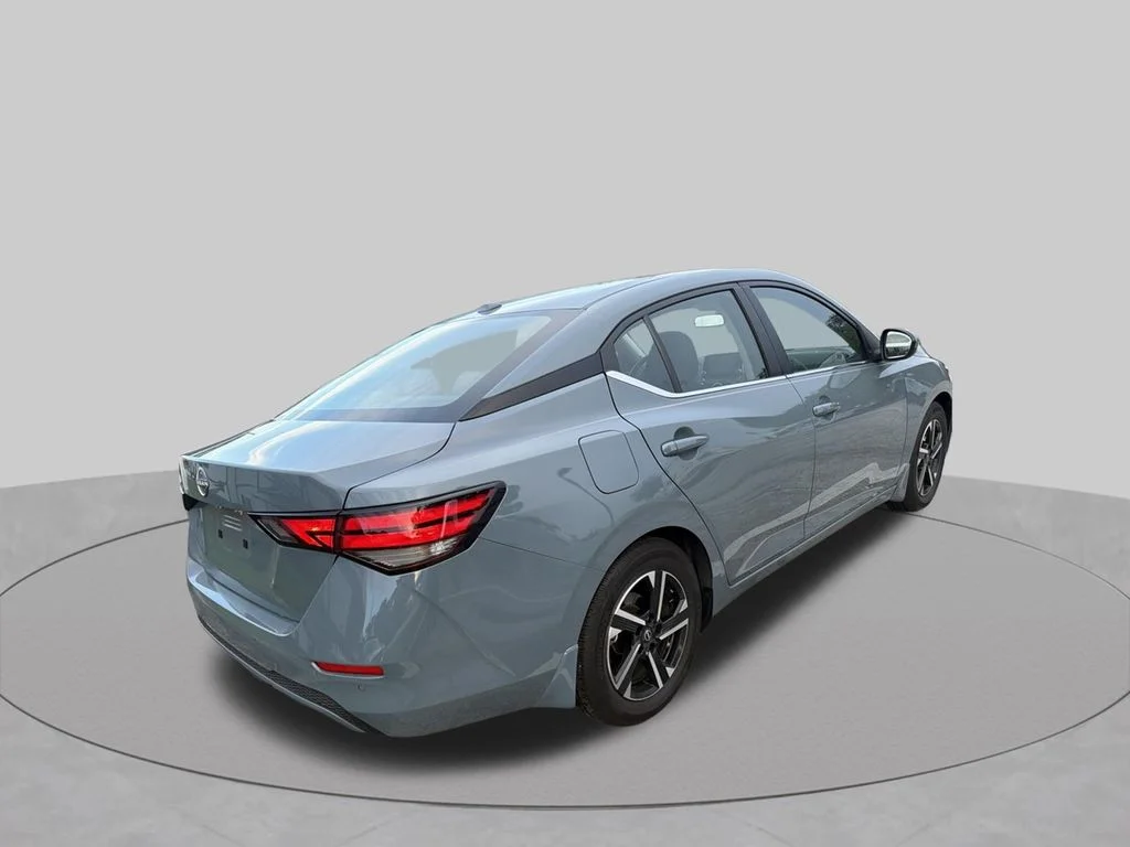 Used 2025 Gray Nissan SV image 17