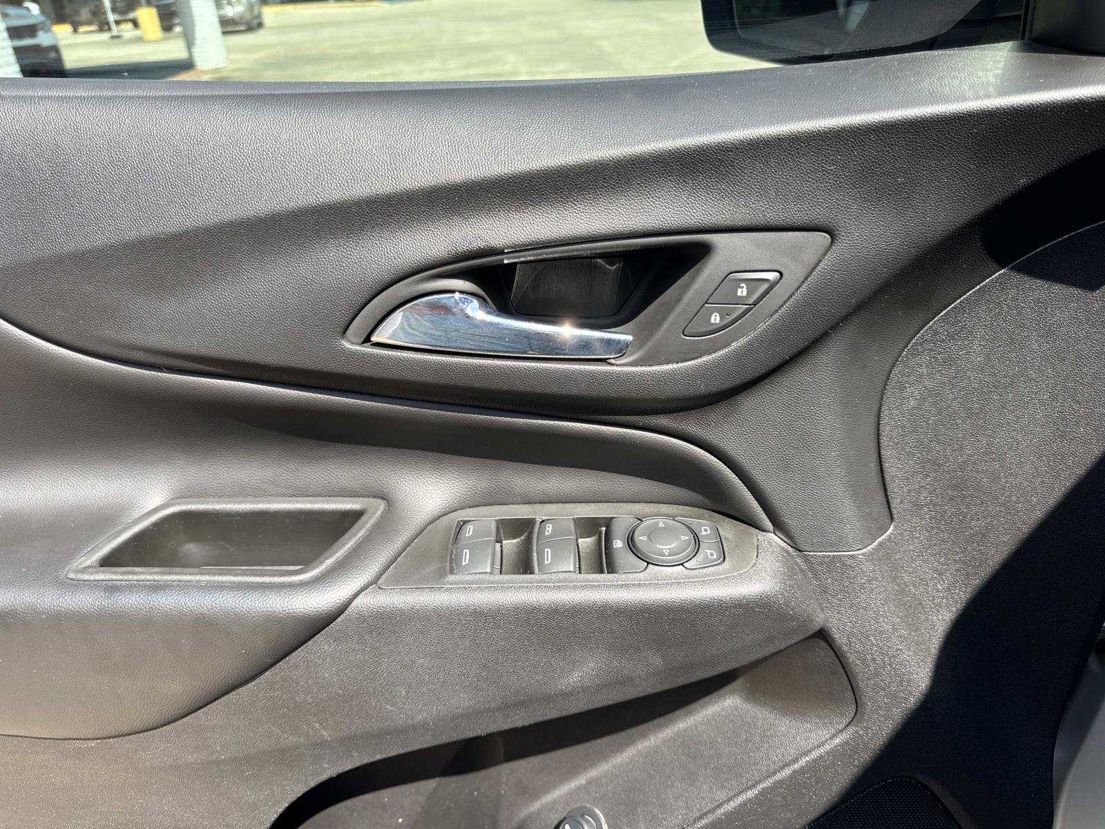 Used 2022 Silver Chevrolet LT image 19