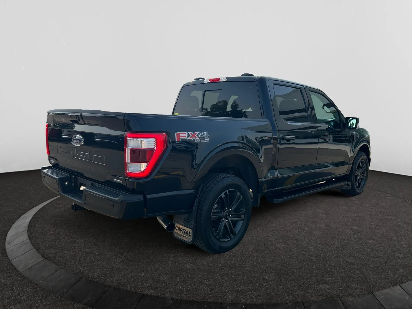 Used 2021 BLACK Ford LARIAT SuperCrew image 5