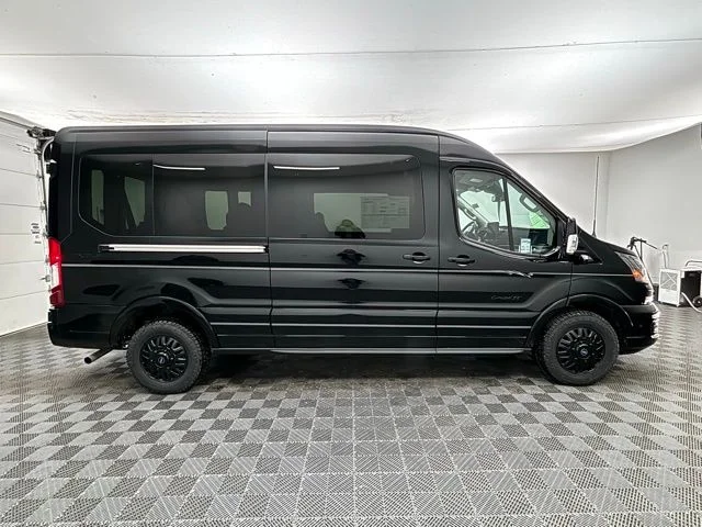 New 2026 Black Ford Explorer Limited SE image 6