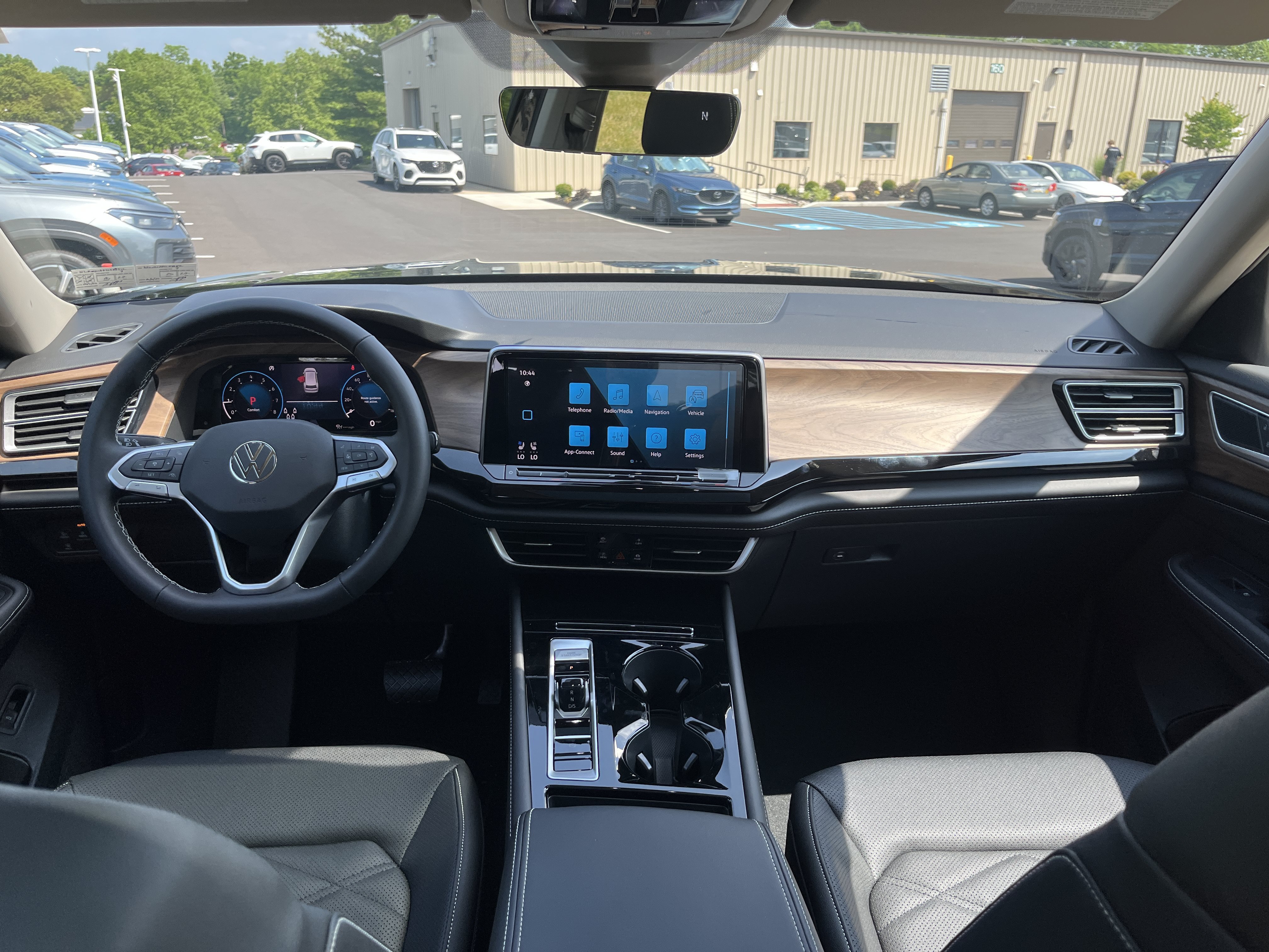 New 2026 Black Volkswagen 2.0T SE w/Technology image 3