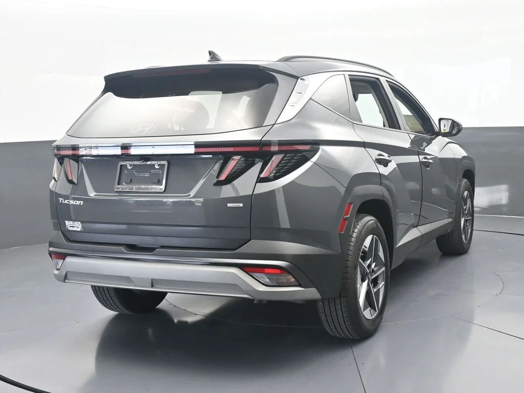 Used 2025 Ecotronic Gray Hyundai SEL Convenience image 4