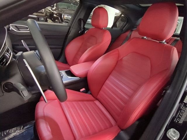2025 Alfa Romeo Giulia Base - Photo 10