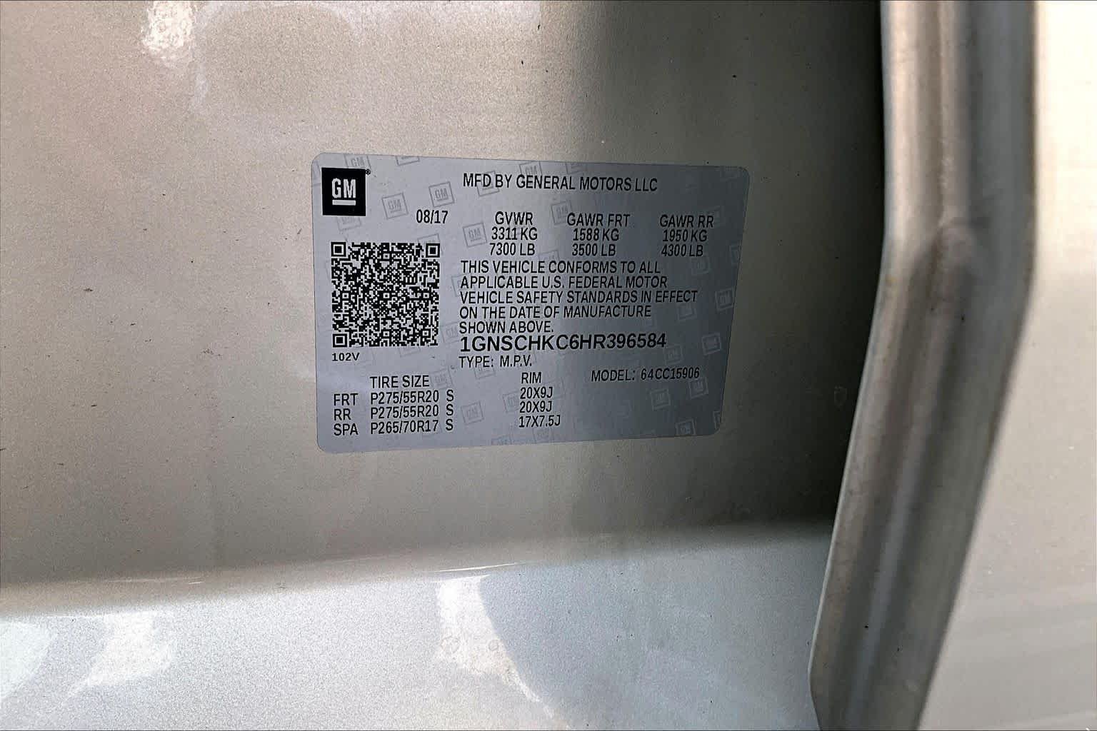 Used 2017 Champagne Silver Metallic Chevrolet LT image 34
