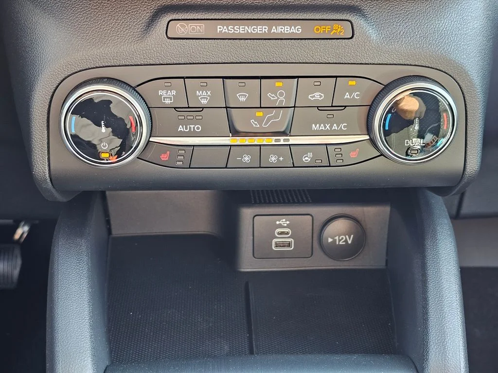 New 2025 Black Ford Active image 30